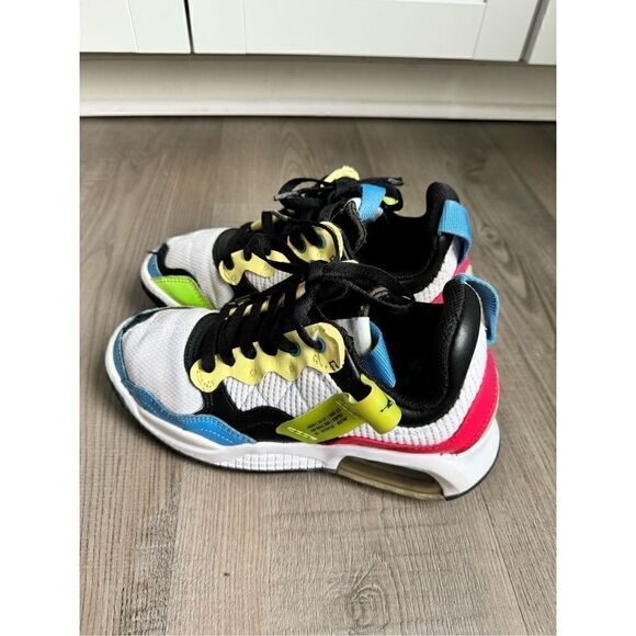 Jordan MA2 Big Kid 4 YOUTH Multicolor CW6594-110 Sneaker Athletic Trainer 5.5 W - Picture 4 of 13